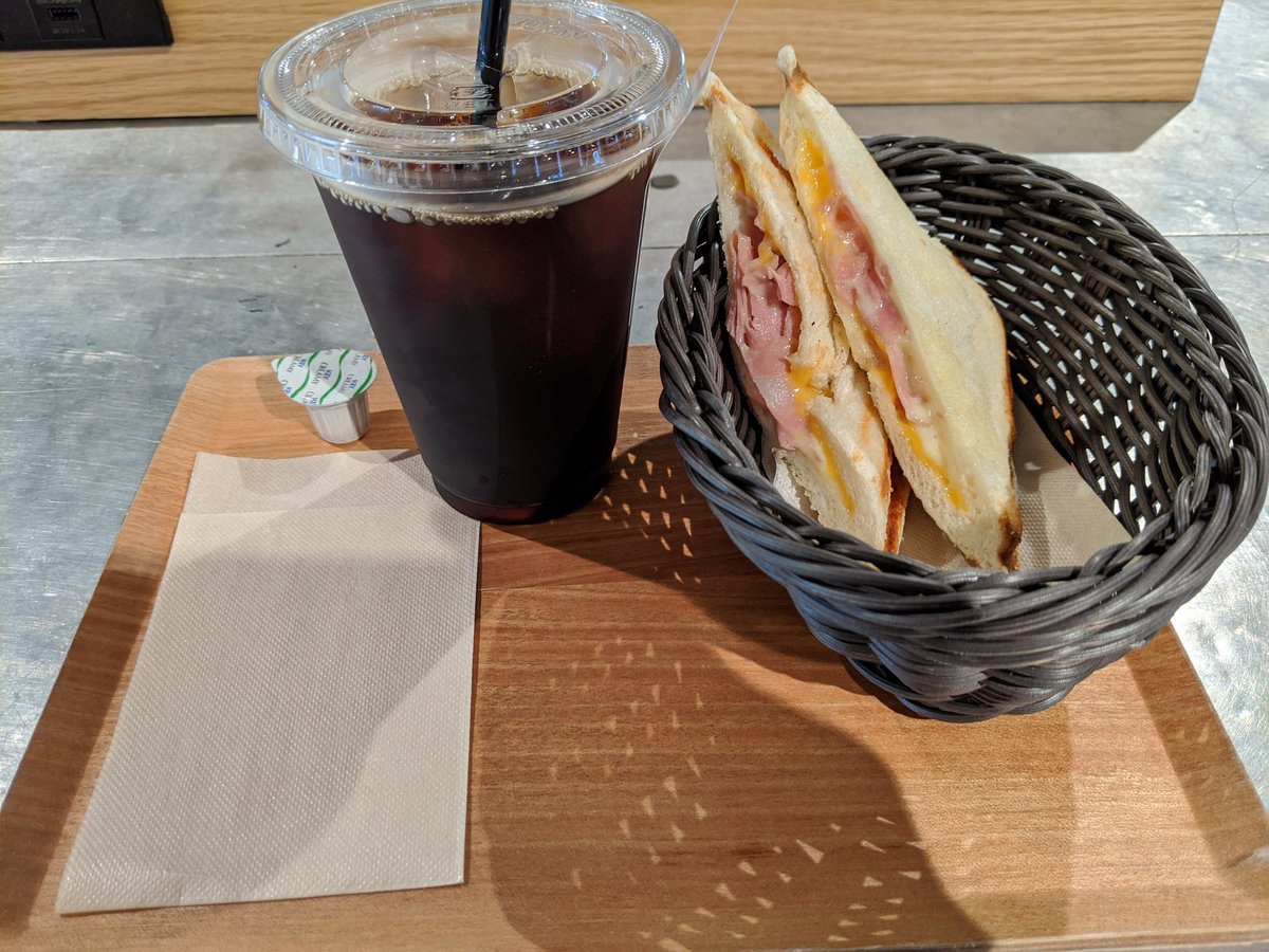 iam_yuich1's tweet photo. 最強なんですよ。
コーヒーの概念変えられた。 https://t.co/hDCciIspJP