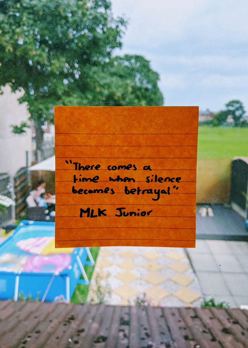 postits4change's tweet photo. Wise words from Martin Luther King Jr #postitsforchange https://t.co/cauTPmLXMf