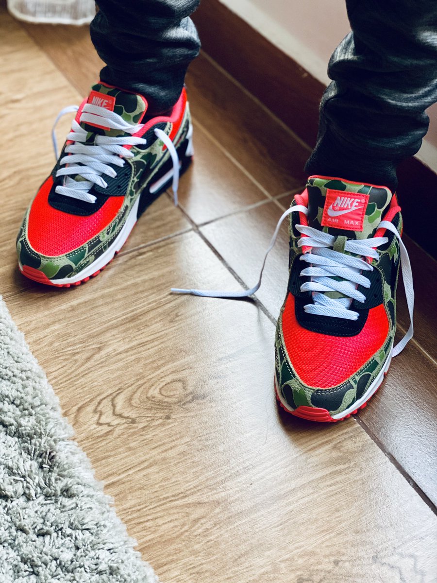 air max 90 duck camo on feet