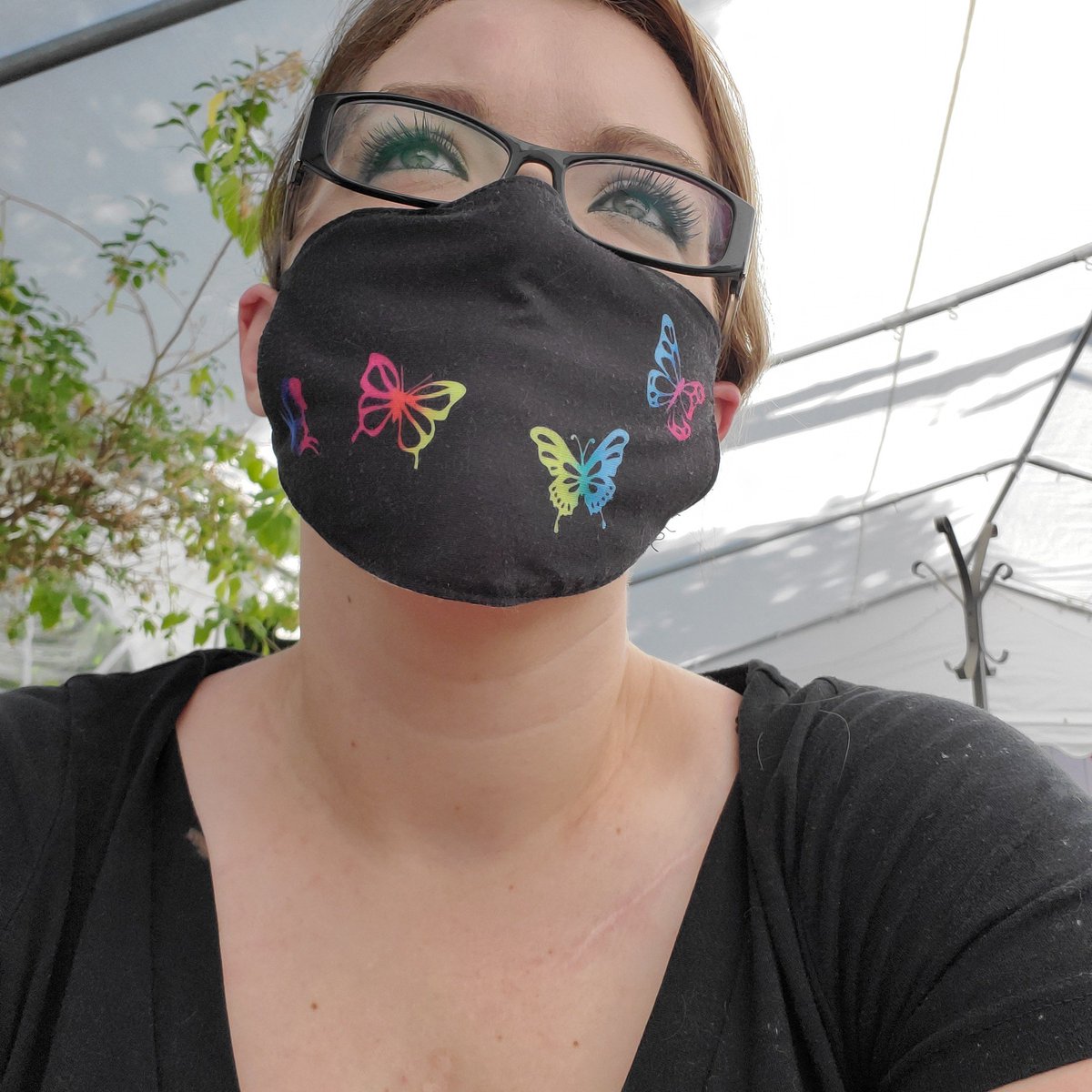 LoveKil56657395's tweet photo. #safeouting #wearamask #butterflies #rainbowbutterflies #random #hotday #fuckcaliheat #funday https://t.co/wh8WSS61BD