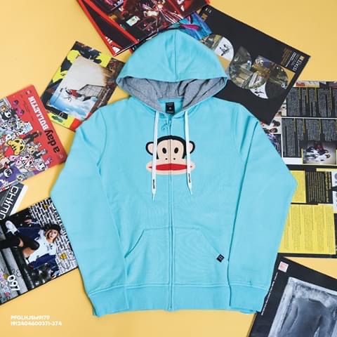 clicklicensing's tweet photo. How cozy are these #PaulFrank jackets?! Perfect to warm you up during these rainy days! 🌧💙 #PaulFrankThailand https://t.co/766DCfRQ0K