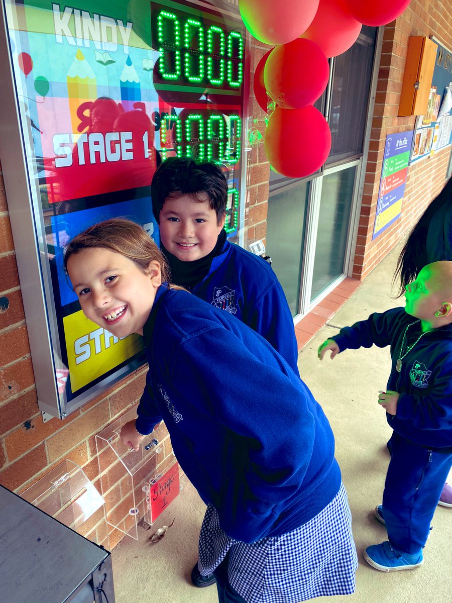 Mrs_Dean81's tweet photo. Ss have loved their first day being on the playground and getting ‘Caught being FAIR’. The FAIR Squad have done a brilliant job getting everyone excited and handing out tokens. Can’t wait to see who will hit 200 first!! #PBL  @fairvaleps @AnthonyPitt4 @Laws6 @MissMusung https://t.co/v6R3vMdJOY