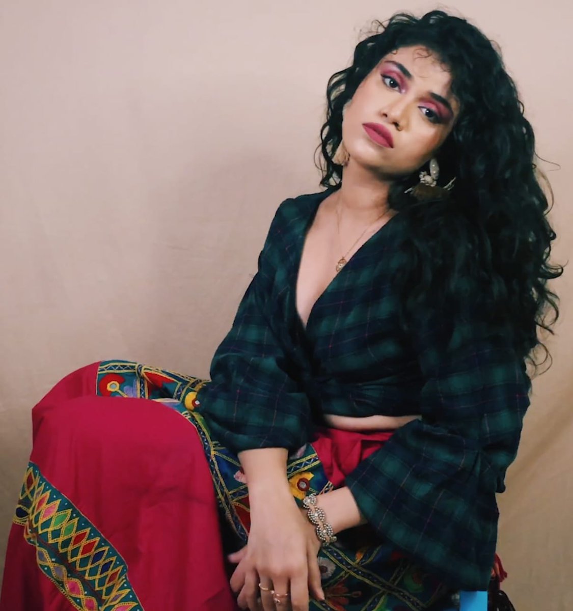 BOIncome's tweet photo. After the huge success of her song 'Goddess' @nikitaathewild is back with an acoustic version of 'Goddess'😍 Link - https://t.co/zhtf5483Hb
.
#Nikitaa #Goddess #GoddessPop #Independentartist #Newversion #newsong #newrelease #singlesong https://t.co/oMju39Sa6p
