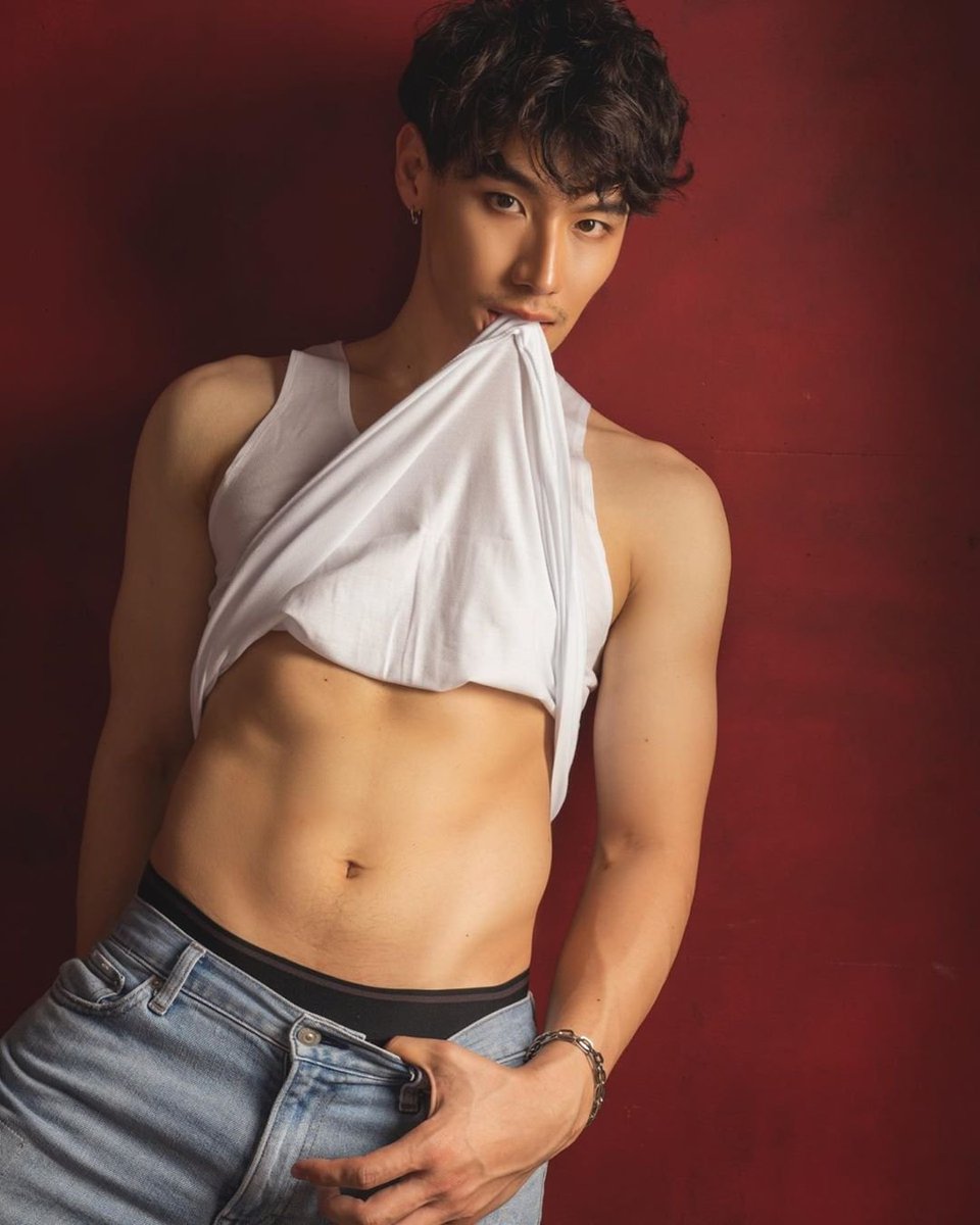 Name: Podd Suphakorn SriphothongBirthday: October 23, 1993Twitter:  @plapodd Instagram:  https://www.instagram.com/plapodd/&nbsp;