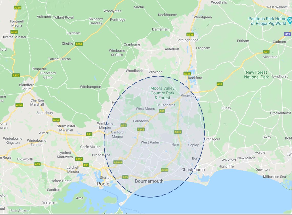 DWFireControl's tweet photo. There is still an ongoing fire at Ringwood Forest which is causing a large smoke plume. This is resulting in a general haze of smoke over the Bournemouth area. Residents are advised to close their windows and doors. #Smoke #Bournemouth #RingwoodForest #Dorset @Bournemouthecho https://t.co/cdGXbFNzIE