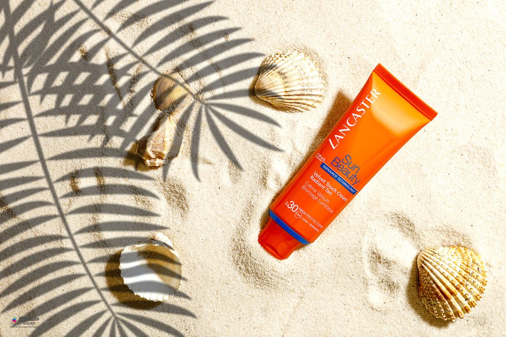 LucePictor's tweet photo. Shot from cosmetics product shoot | https://t.co/NrgMnTQUpy | #productphotography #cosmetics #advertisingphotographer https://t.co/meziNGBuIM