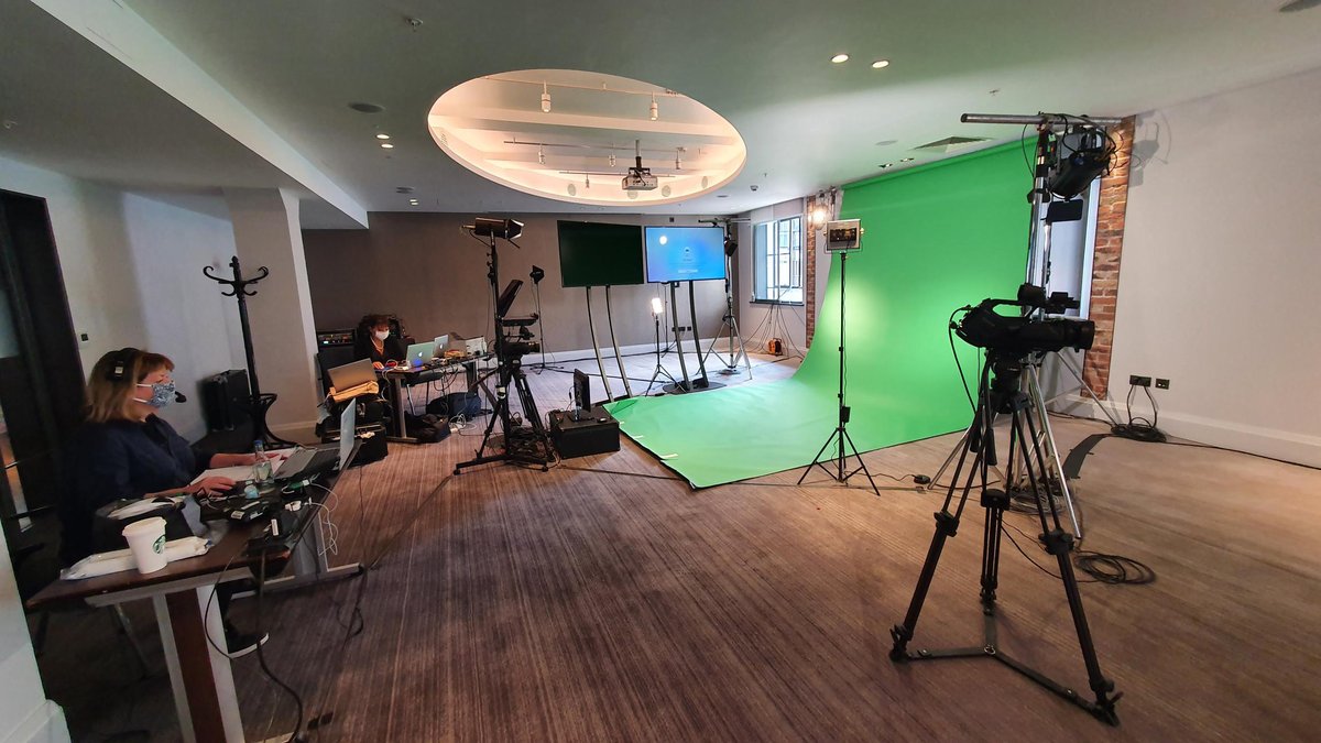 golivegroup's tweet photo. Like all #eventprofs, we hadn't been on-site in almost 5 months!

Last week was our first day back in a venue. Although it was different having to wear masks under our headsets... it was great to get back on site.

#eventproduction #eventprofsuk #eventsindustry #businessevents https://t.co/a8cK2SBVbe