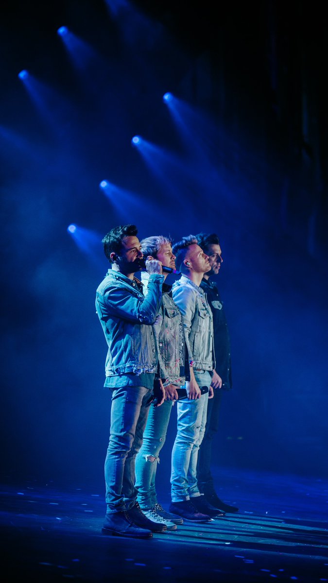 westlifemusic's tweet photo. Celebrating a year of #TheTwentyTour with some exclusive phone backgrounds 🎵 https://t.co/L8t1lurSbT