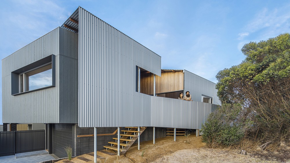 e_architect's tweet photo. New kid on the block: Spinifex House in Adelaide, Australia - Designed by Khab Architects

https://t.co/C0ezoXkqP1

#BeachHouse #AdelaideModernHome  #SouthAustralianArchitectureProject #AdelaideHome
#SouthAustralianHouse KHAB Architects Pty Ltd https://t.co/UMpSeljKMw