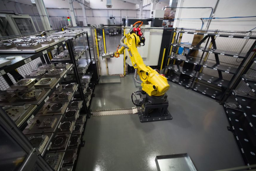 ROTOR_bike's tweet photo. ¿Sabías que ROTOR dispone de más de 3.000 m2 de fábrica donde 48 máquinas trabajan 24 horas para producir 1,5 millones de piezas anuales aprox? #rotorbike #MadeInSpain #PowersMe https://t.co/80lDuDAcDJ