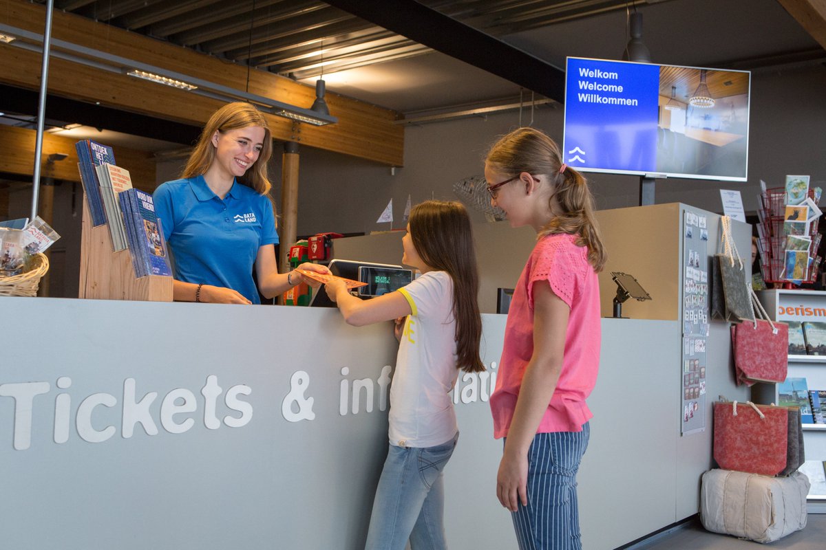 Woon je in Lelystad? Dan mag je ons met de pionierspas t/m 14 maart 2021 gratis bezoeken! Ieder huishouden krijgt deze pionierspas namelijk in de brievenbus. Heb je ‘m nog niet ontvangen? Onze vrijwilligers en medewerkers zijn er druk mee bezig om langs alle huizen te gaan.