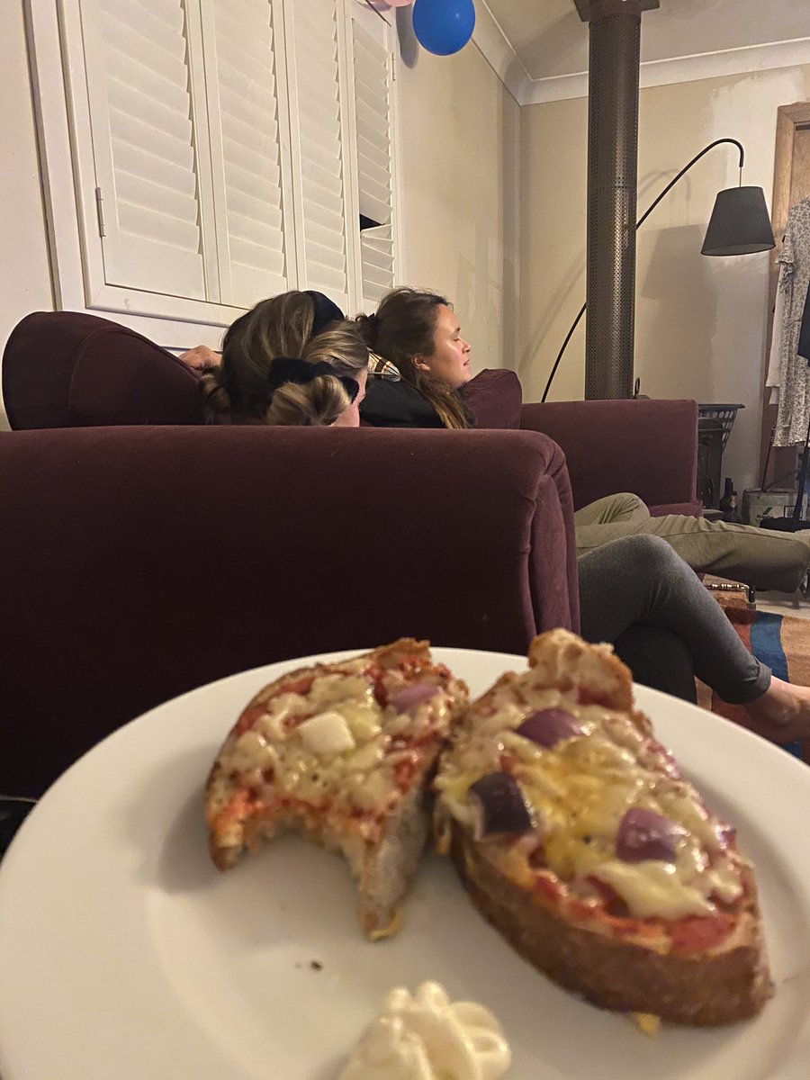 jswilletts's tweet photo. Anyone I can complain to about being cooked the #WorldsShittestMeal by @monkssm ? Absolutely fuming, come home from a 10h day to cheese and tomato sauce on bread with 3 bits of red onion
Shocking. My misses is broken anywhere I can get her fixed?#
#goingbed https://t.co/5l98pVEYFG