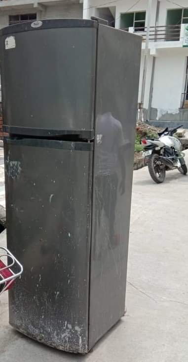 CleanToGreen's tweet photo. Look no further to #recycle your #ewaste ! We are committed to #localefforts on the ground level. Today, we collected 1 unit of refrigerator from a #kabbadiala in #Noida 📞 Call on 1800 103 1460 & schedule your pick-up.
#CleanToGreen #BuildBackBetter #SDGs #EraseYourEwaste https://t.co/gef65P9rDp