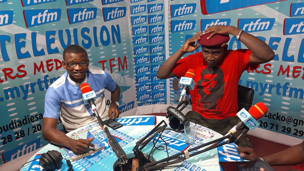 JeuneKonate's tweet photo. Invité par le camarade KEBE de #RFM sur son plateau pour debâttre la #crise_sociopolitque que le #Mali traverse, mon co-debateur le camarade #DAOUDA_KINDA.
#merci KEBE pour l'opportunité. https://t.co/7LOf8x7auX
