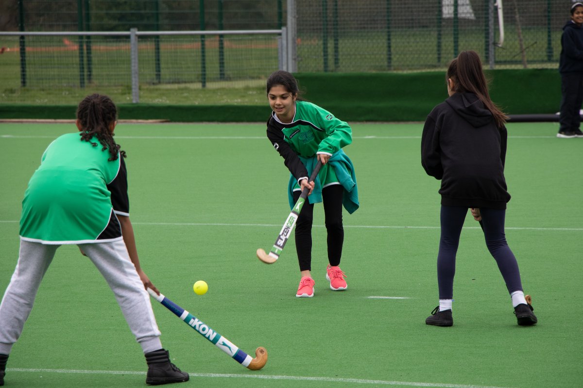 ⏰ Staggered bookings
🛑 Clear signage
🧴 Lots of hand sanitiser

Ensure your club members have the best hockey experience by following our 'Advice for Facility Operators' document 🏑

Read the document &amp; all our Stage 4 Return To Play guidelines ➡️ eng.hockey/3gN5ryG