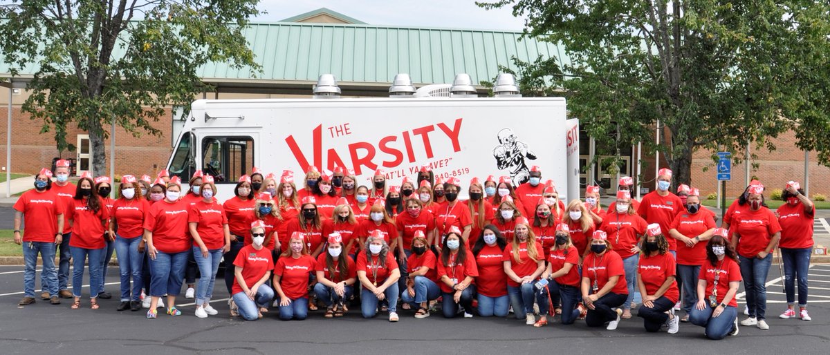 hfemiway's tweet photo. We had a great day celebrating the faculty &amp; staff of Hickory Flat. Your accomplishments are amazing! You are amazing!!! #hfemiway #bettertogether #expectexceptionalhcs https://t.co/yDRFXkLg8U