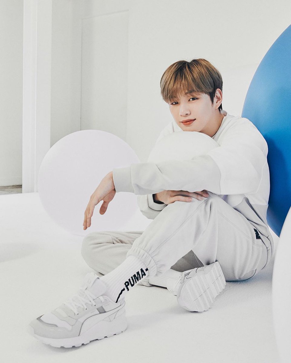 HeadlinerManila's tweet photo. Kang Daniel x PUMA 👟👟
#KANGDANIEL #PUMA #PUMAxKD #강다니엘 https://t.co/gcZvTasU1x