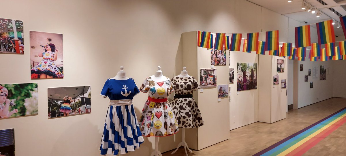 dazlarrr's tweet photo. Nice wander round the @pridecanterbury exhibition at @CMuseums If you get the chance, go have mooch. You'll even see these beauts @ChipShopBird & @CherylHoleQueen hanging around. #SupportLGBTQI #LGBTQlAlwaystogether #PrideFamily #Pride https://t.co/JbpaEf91Sk