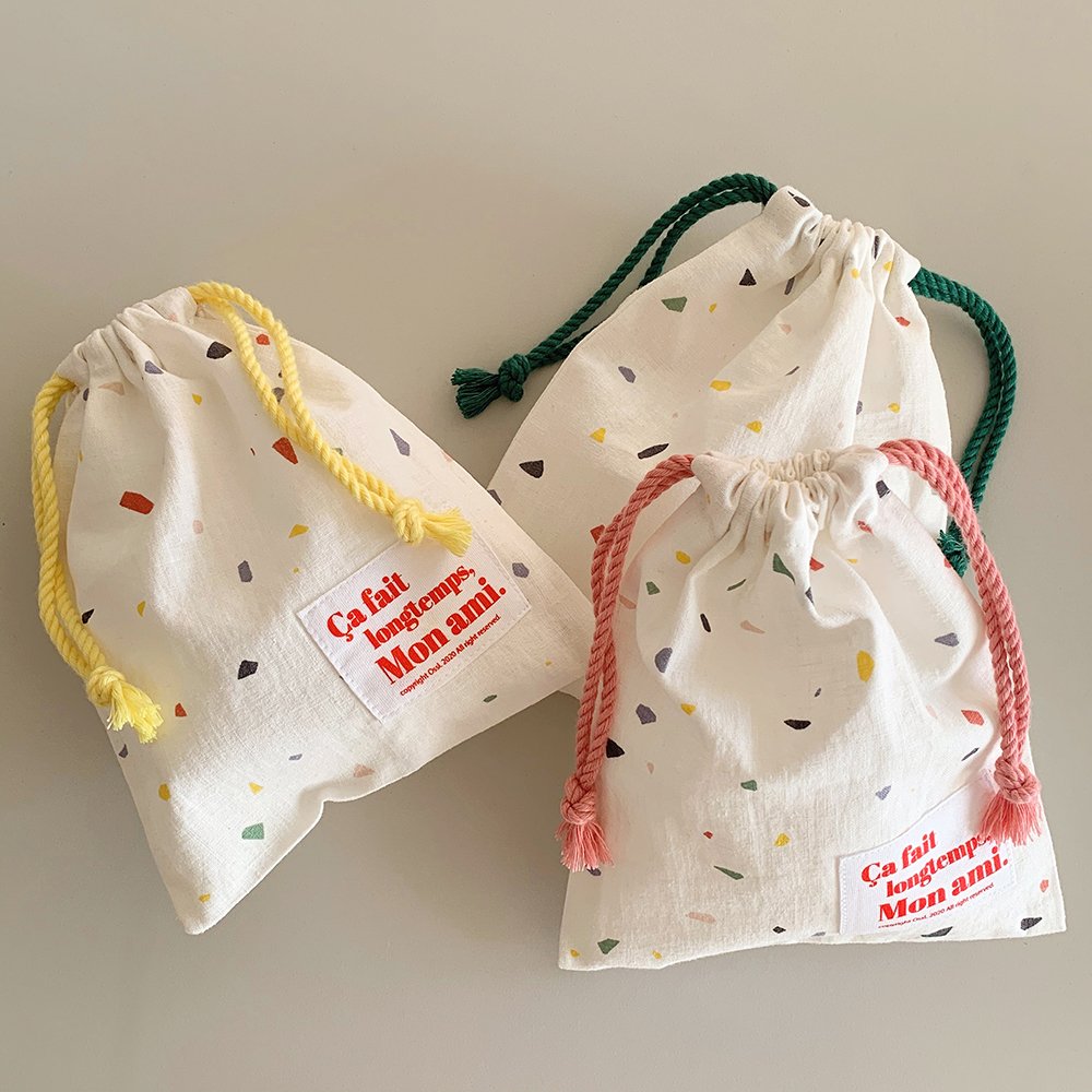godshopstuff's tweet photo. 🍋Pebble pouch

Pouch ขนาด 16x20 cm. เหมาะสำหรับใส่เครื่องสำอางค์พกติดตัว พาวเวอร์แบงค์ ของกระจุกกระจิกมากกกกกก ละความน่ารักคือสายกระเป๋ามีสามสี 

⛱️Yellow, pink, green (string color)

🎟️price 450.-

📬free reg

#godshoppre #osle #preorder https://t.co/Ck9TZRsRfG