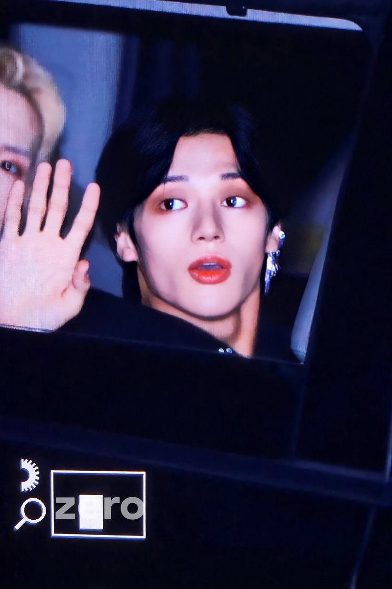 ZeroForYoung's tweet image. 200811

#정우영 #우영 #에이티즈  #ATEEZ  #WOOYOUNG @ATEEZofficial