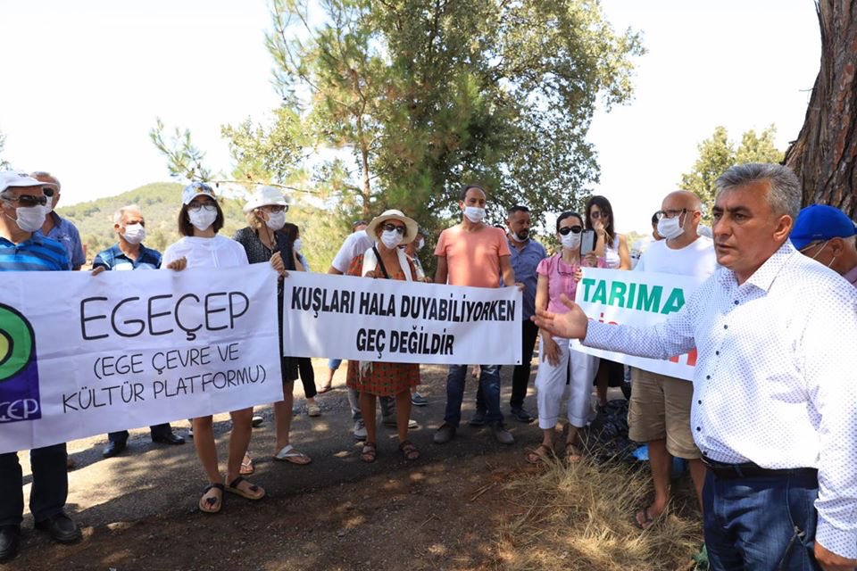 tuncsoyer's tweet photo. Yelki Mahallesi'nde tarım alanı üzerine kurulmak istenen Go-kart pistine karşı mücadele veren Güzelbahçe Belediye Başkanı @omustafaince ve çevrecilerin sonuna kadar yanındayım. Büyükşehir Belediyesi olarak burasının korunması adına yeni bir hukuk mücadelesi başlatıyoruz. https://t.co/xScw4JKQ7N