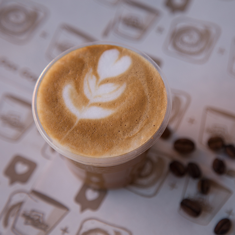 DonGoyo_VE's tweet photo. Si te encanta el aroma del café en la mañana, comenta con un ❤
.
#Caracas #cafe #Cafeconleche #cafevenezolano #Coffee #coffeetime #Desayuno #Golfeadosdongoyo #Guayoyo #Marronclaro #Negrito #SaborVenezolano #Teterito #Unosolonobasta https://t.co/GijWqbDhez