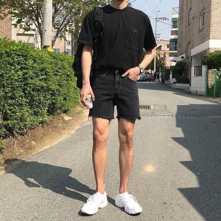 mike chang - kinda basic but also super cool, he gives off rich boy vibes, all his pants are tailored and (contrary to the pictures) his shirts are always perfect, not a single crease in sight
