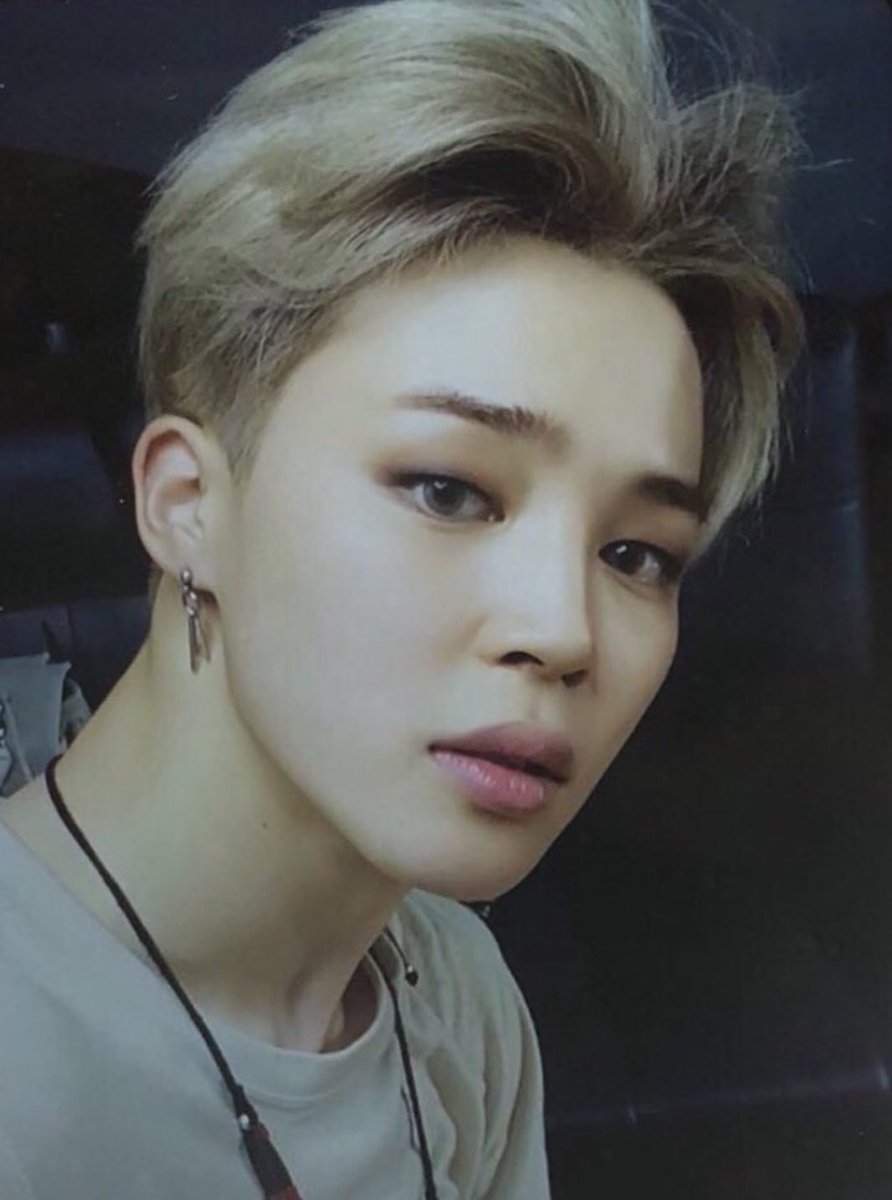 Jimin exposed forehead is the most powerful thing ever.. -A needed thread