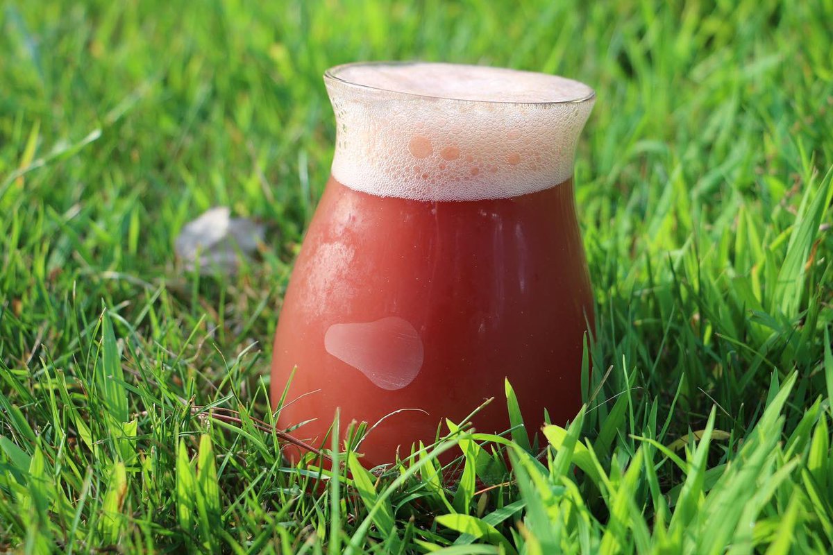 Hottest day of the summer and we are releasing our next summer slayer! “Red Trans Am” is a fruited Berliner Weisse conditioned on a ton of strawberry and raspberry. Huge jammy berry notes with a crushable body and a light 4.5% ABV #pizzapairing #sourbeer #craftbeer #ctbeer #beer