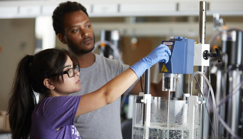 SU_PHX's tweet photo. Greater Phoenix is well positioned for future growth. Phoenix is named among top 10 metros for #STEM job growth https://t.co/umAhaYT7ED https://t.co/xmdd9kOgek