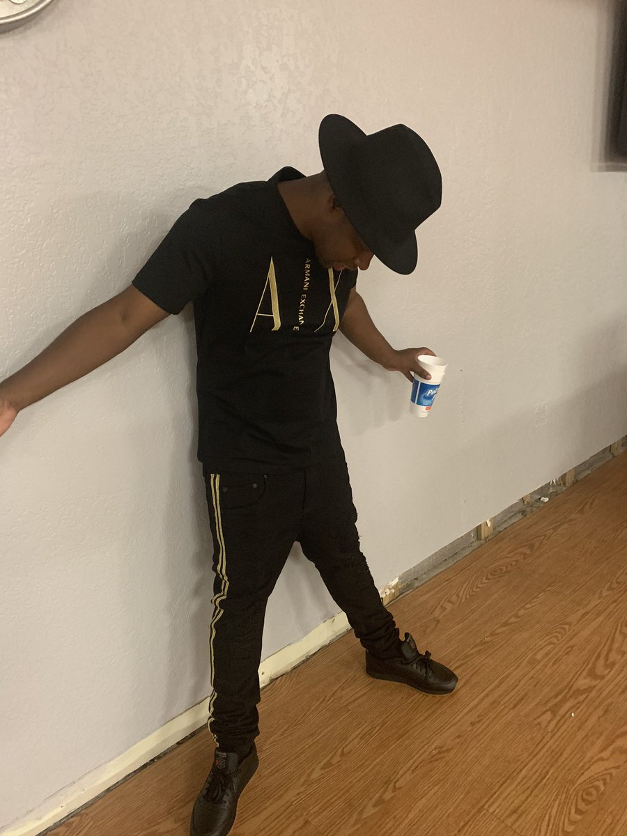 dat_dam_yung's tweet photo. I had to take some losses to cherish this shit 🙏🏾💸🏃🏾‍♂️ https://t.co/OyDZU3RHBL