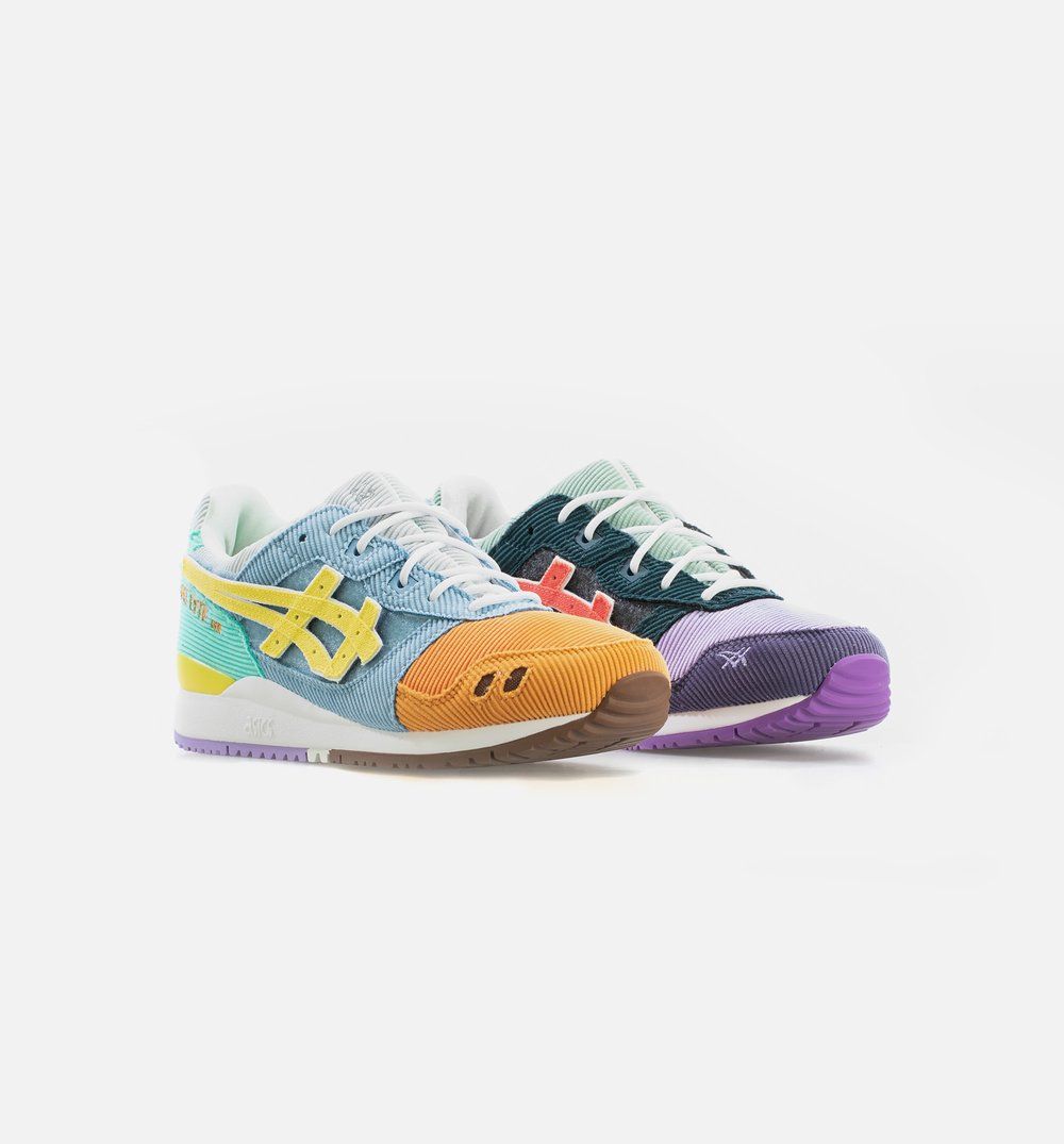 JustFreshKicks's tweet photo. Sean Wotherspoon x atmos x ASICS GL3 releasing online via SNK Friday 8/14 at 10am ET => https://t.co/cN1aOJ5nSd https://t.co/2NCRNernSu