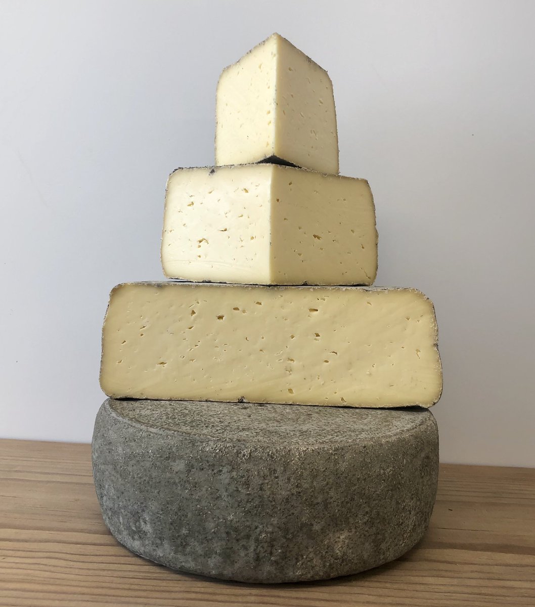 Moreton.
Our brand new Tomme style cheese. Luxurious, buttery texture cut through with a clean, spritzy acidity.