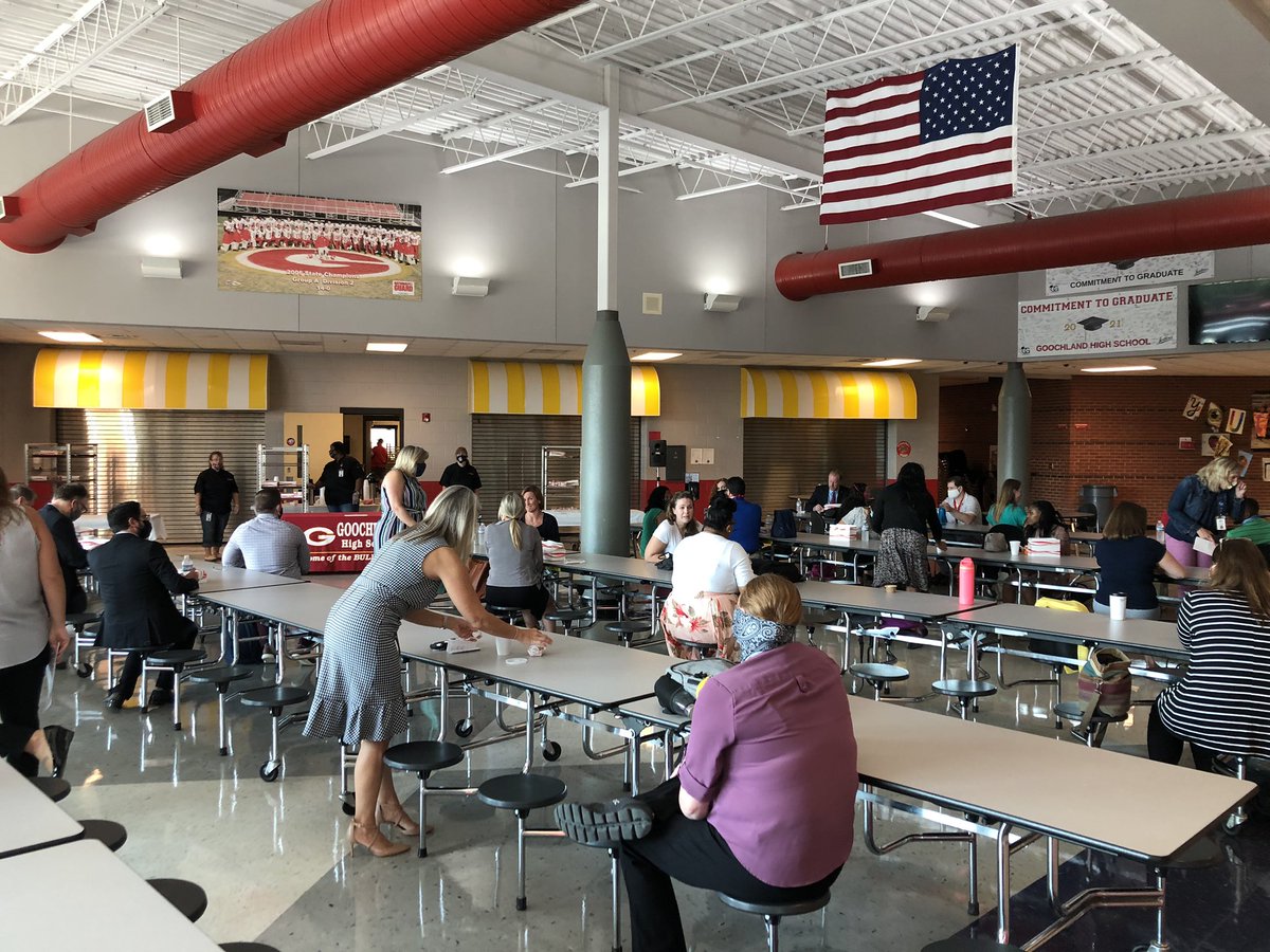 sagGEYER's tweet image. NTA 2020 kicking off, welcome to our new @glndschools team members!