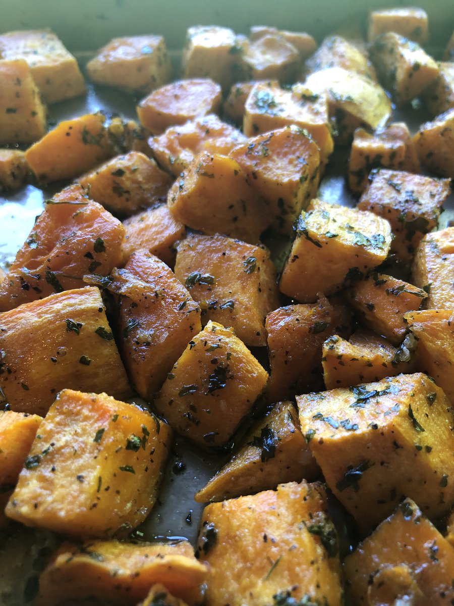 thesaltedtable's tweet image. Let us not neglect sweet potatoes. I prefer them roasted, but not opposed to smashed or French fry format. 

My grandmothers used too keep sweet potatoes cooked &amp;amp; wrapped in aluminum foil on the stovetop. They’d eat them like a banana as a snack throughout the day.👌