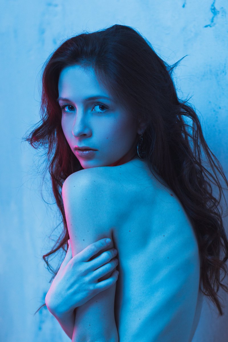 mrakorishe's tweet photo. Alina in neon, as we all love. =) And chaotic hair, of course, how can it be without it. XD https://t.co/3vU9z8ZyFb