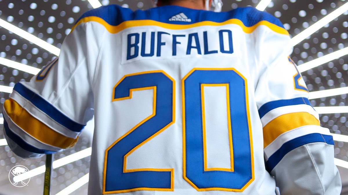 BuffaloSabres's tweet image. Lovin' the new look 😍

See more photos: sabres.com/royal