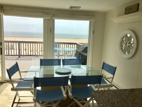 Homeowner accepting #Chowderfest weekend rental also weekend/weekly rentals all through October. 2nd Floor #Oceanfront #LBI #vacationrental Condo w/ panoramic ocean views. Info mancinirealty.com/rental.php?id=… 5003 S Bay Avenue #Holgate
Bedrooms: 3 Bathrooms: 2.5 Sleeps: 8 <a href="/mancinirealty1/">Mancini Realty</a>