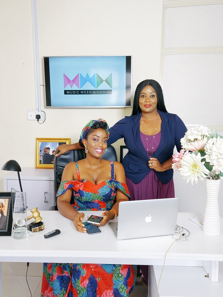 UchechiUwanaka's tweet photo. So this was on d set of 1 of my 10 jobs/businesses that i hardly post did it happen if u didn't post it in this Gen?
On d Abuja set of The Music Week Nigeria @musicweekng with @chinenyeuwanaka
#media #mediaentrepreneur #contentcreator #contentforkids #contentcreation #mediagirl https://t.co/GhRpzvcRGJ