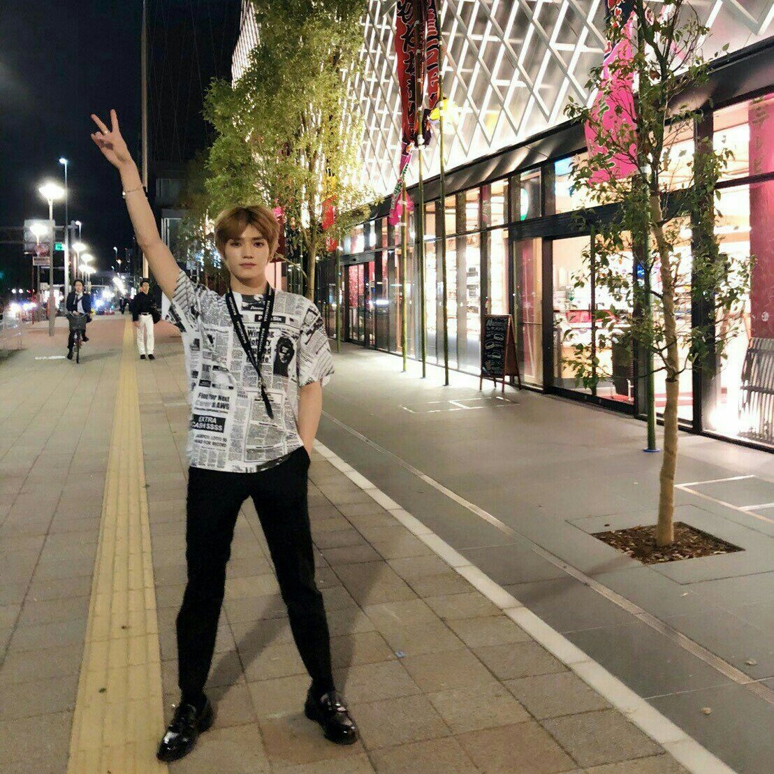 your camera roll if taeyong was your boyfriend — a thread