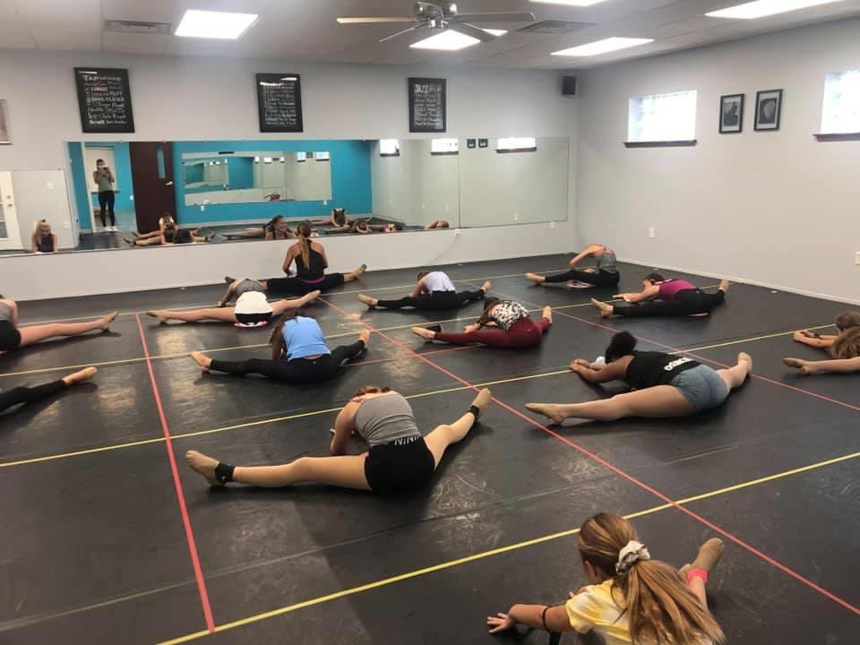 DonnaScottDance's tweet photo. So good to be back!!! https://t.co/Cg1LgYnReg