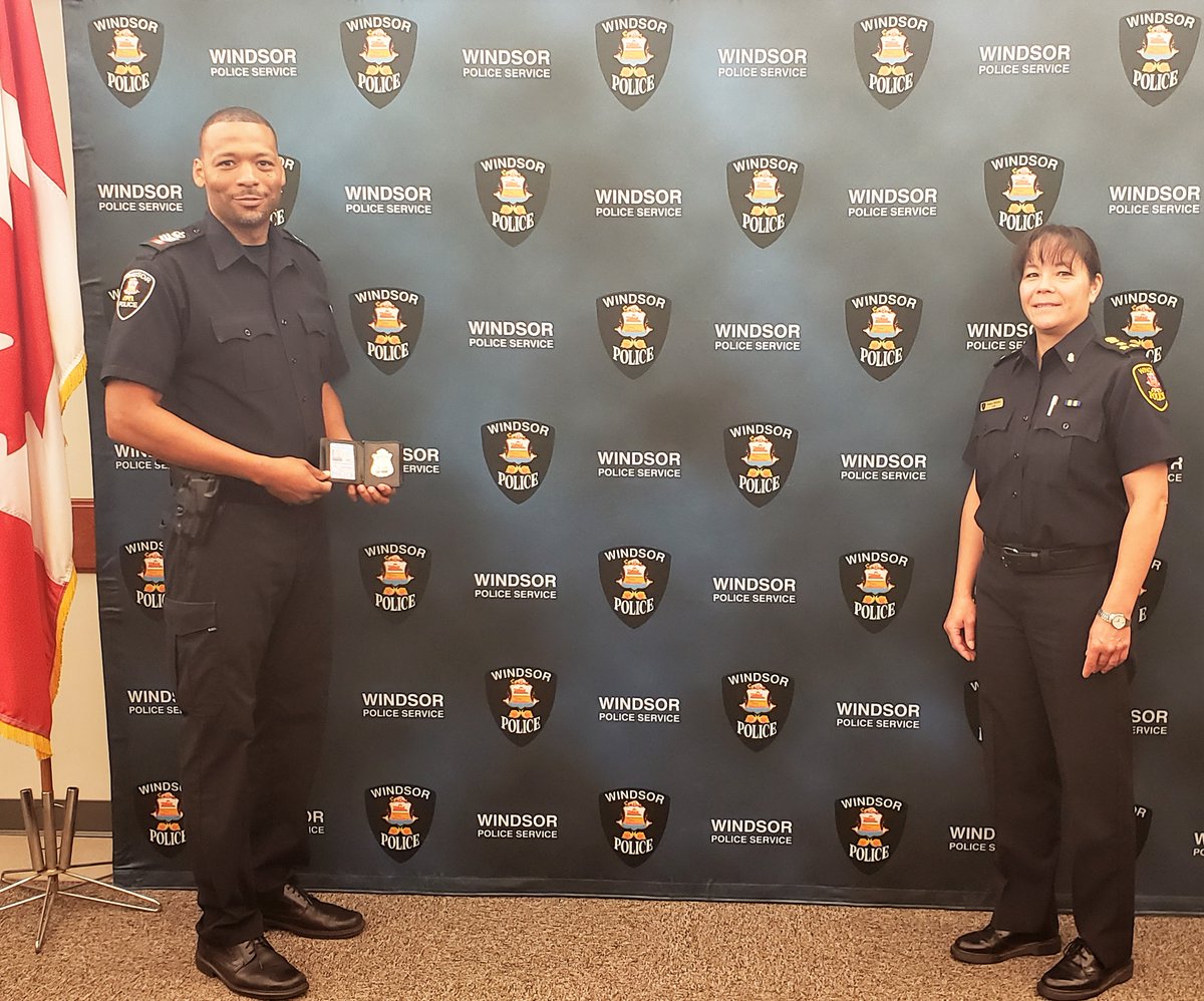 Daily News Report: Newly Promoted Ed Armstrong is the First Black Canadian Staff Sergeant in Windsor Police Service History

police.windsor.on.ca/newsroom/news-…