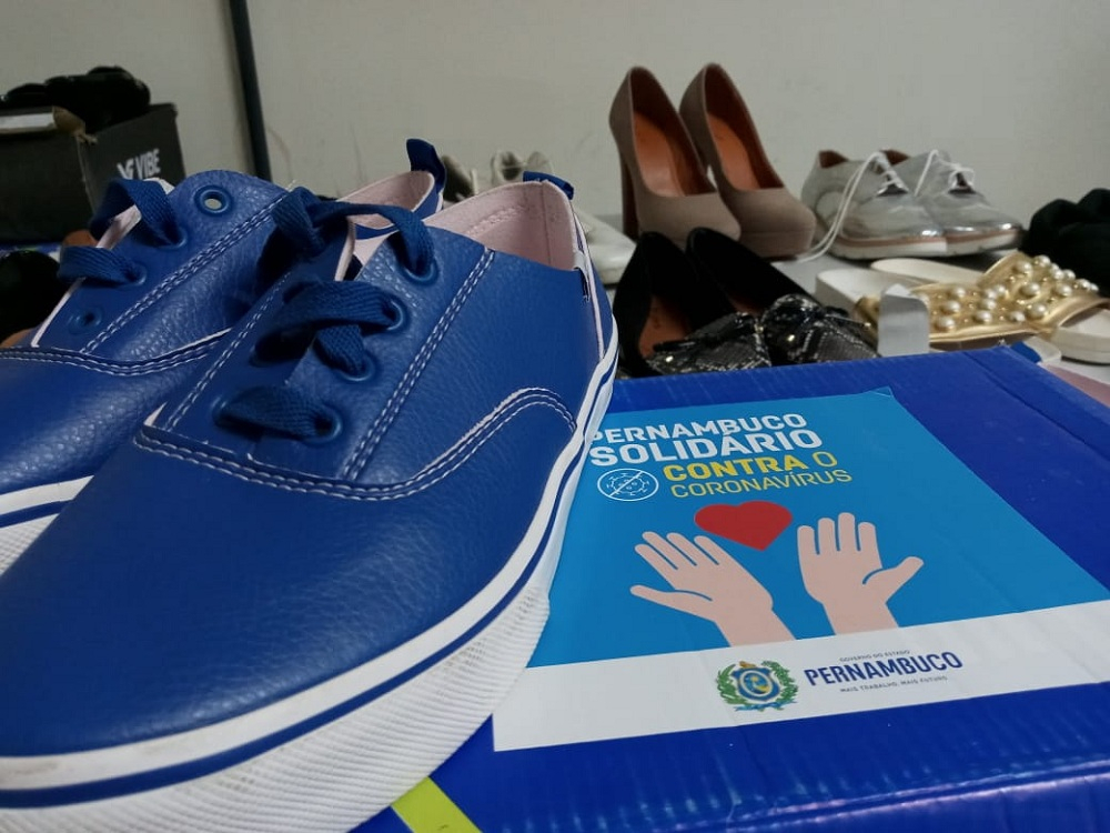 folhape's tweet photo. #FUNASE | Campanha entrega itens de proteção à Covid-19 a jovens do sistema socioeducativo - https://t.co/PA7gJUNnPl https://t.co/zDqMXXxxNh