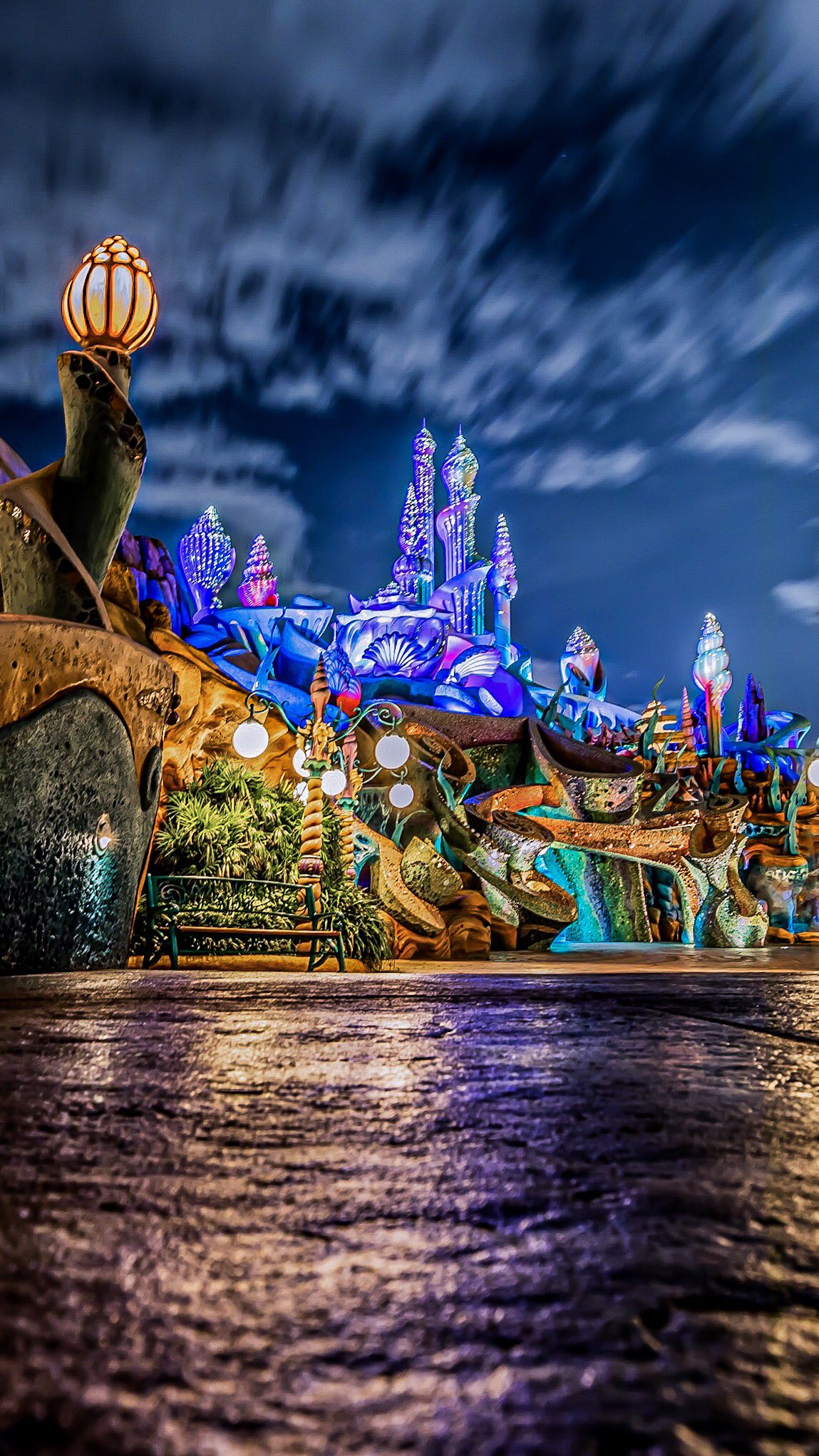 Remi 縦で切り取る夜の東京ディズニーシー タップしてご覧いただけると嬉しいです Remi 縦で切り取る夜の東京ディズニーシー タップしてご覧いただけると嬉しいです