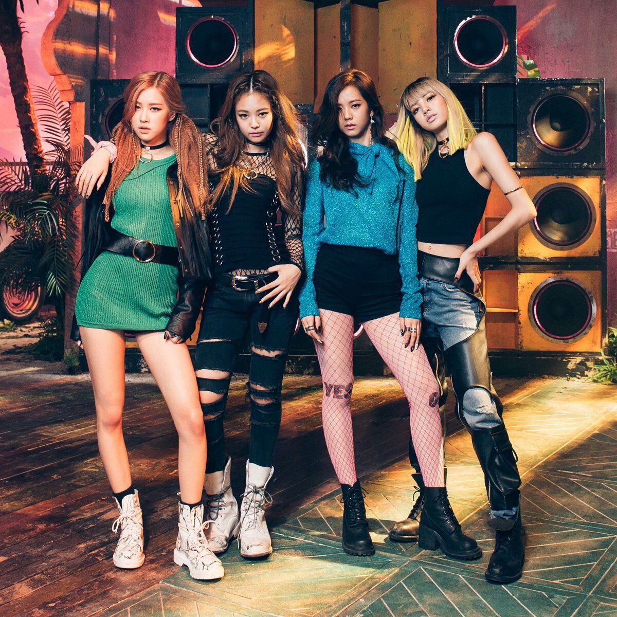 badass queensss comin your wayyy #ExaBLINK  #ExaBFF  @BLACKPINK