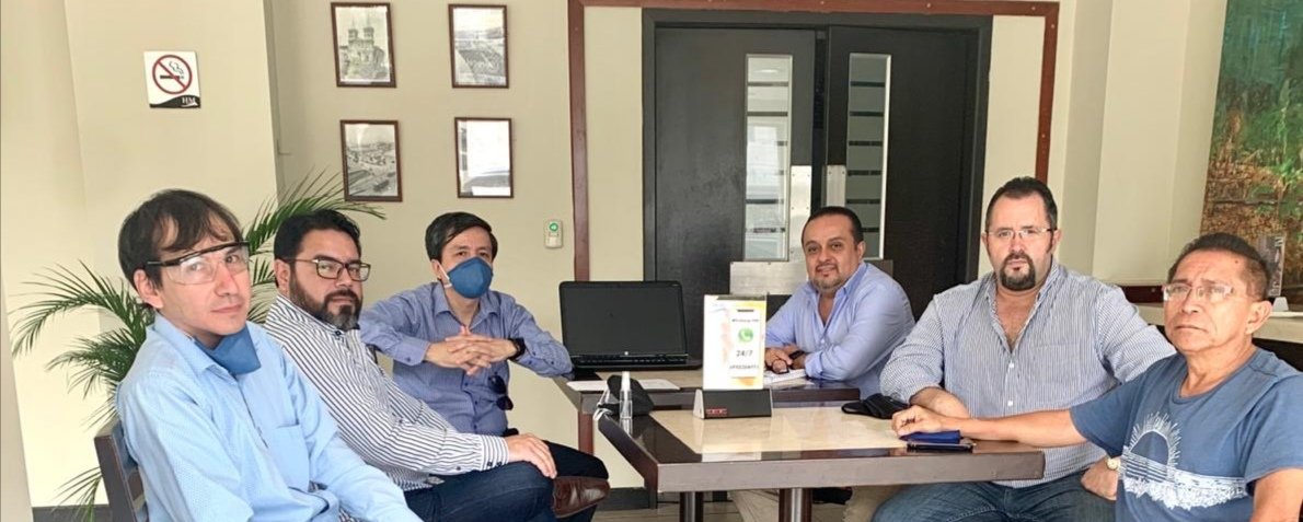 manosecuadororg's tweet photo. #ManosEcuador #ProyectoEcuador2020 #DonacionesManosEcuador Convenio de cooperación con @capturguayas el pasado 29 de julio primer reunión a propuesta de @manosecuadororg por un Estudio de Factibilidad en beneficio del Turismo Comunitario y Desarrollo Rural en el Ecuador. https://t.co/zb2mfOQuPL