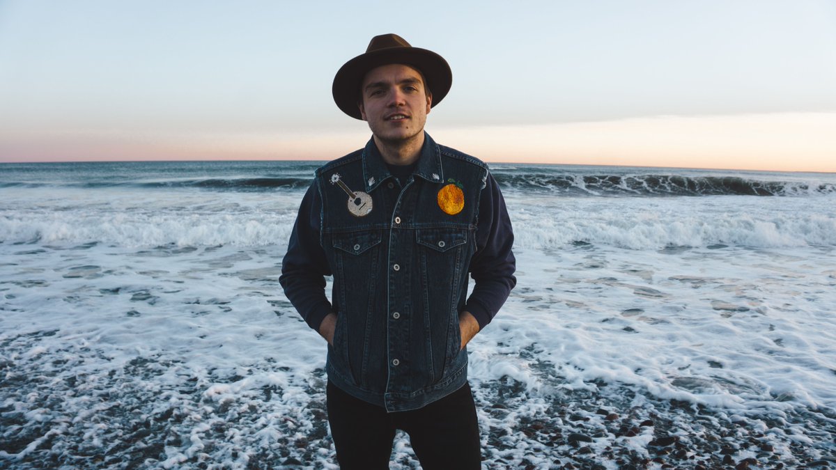 halifaxbloggers's tweet photo. A fantastic song that provides Braden Lam's wedding video soundtrack, "Habit of my Heart" is the HAFILAX One Track: https://t.co/kaESoAyAXy #music #review #onetrack @HAFILAXtweets @bradenlamusic https://t.co/keS1yTqQuI