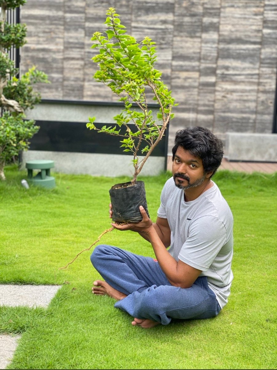 sree2099's tweet photo. #Master #Thalapathy66
 Thalaivan A Ray of Hope and positivity❤️🔥😎 https://t.co/NpNZpn0xzi