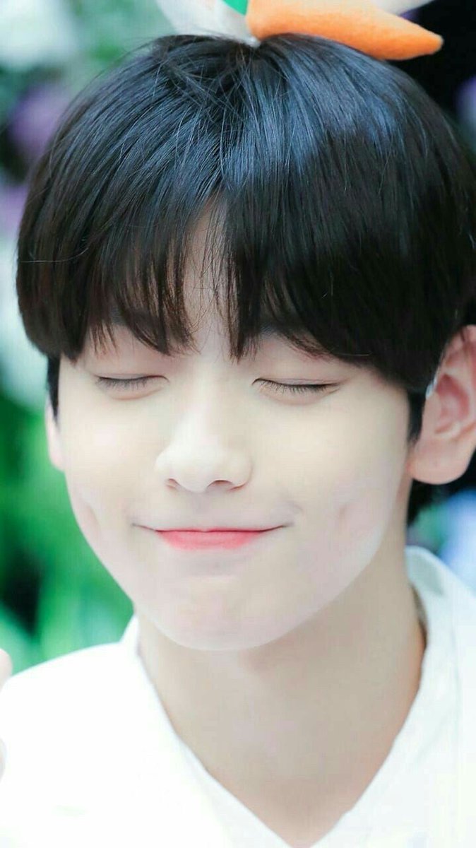 Soobin and his dimplesA thread ~