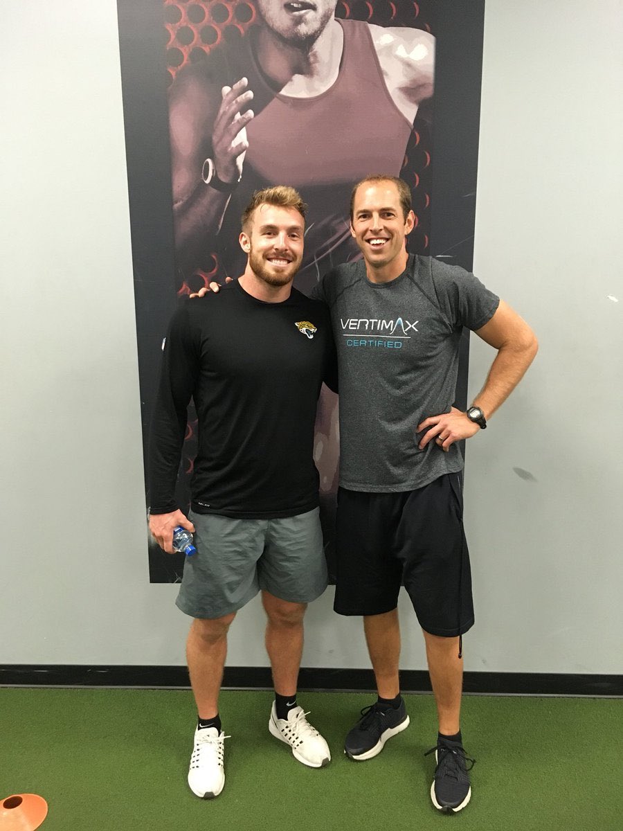 recallthosehogs's tweet photo. Episode 8 with Jeb Huckeba is out now! 🏈🚨 

Head over to anchor, Spotify, or YouTube to hear former Razorback, Jeb Huckeba, recall his time as a Hog! 

Links listed below! ⬇️ https://t.co/VMyS5wDtgM
